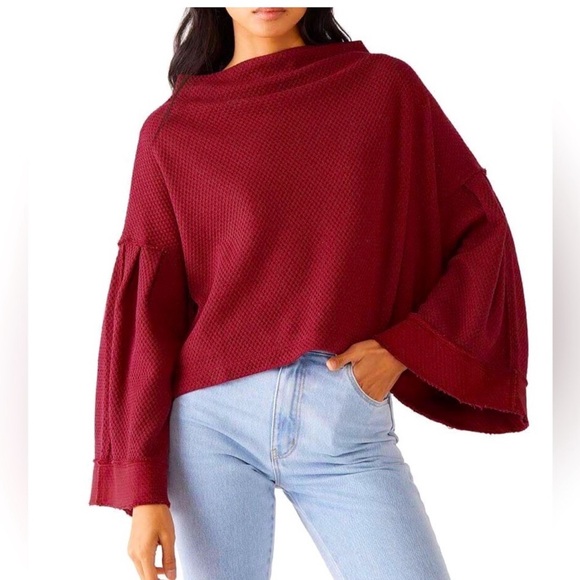 We the Free Queen Pomegranate Red Flowy Sweater NWT Size Medium - Picture 1 of 11